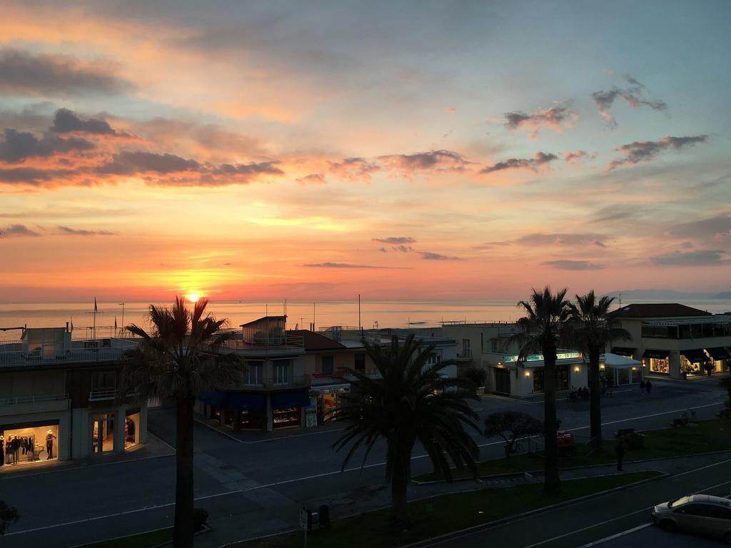 Hotel Internazionale Viareggio Luaran gambar